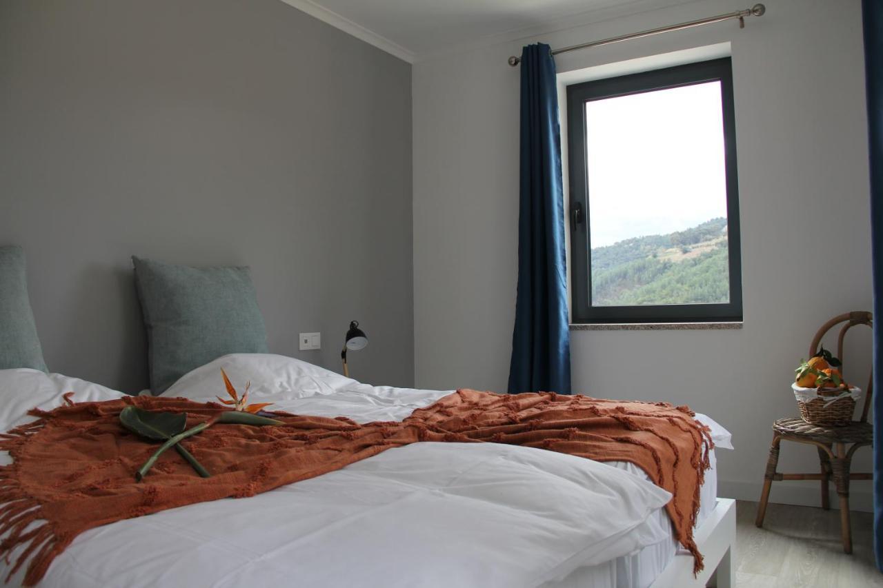 Quinta Do Fojo Valonguinho, Barro Bed & Breakfast Barro  Exterior foto